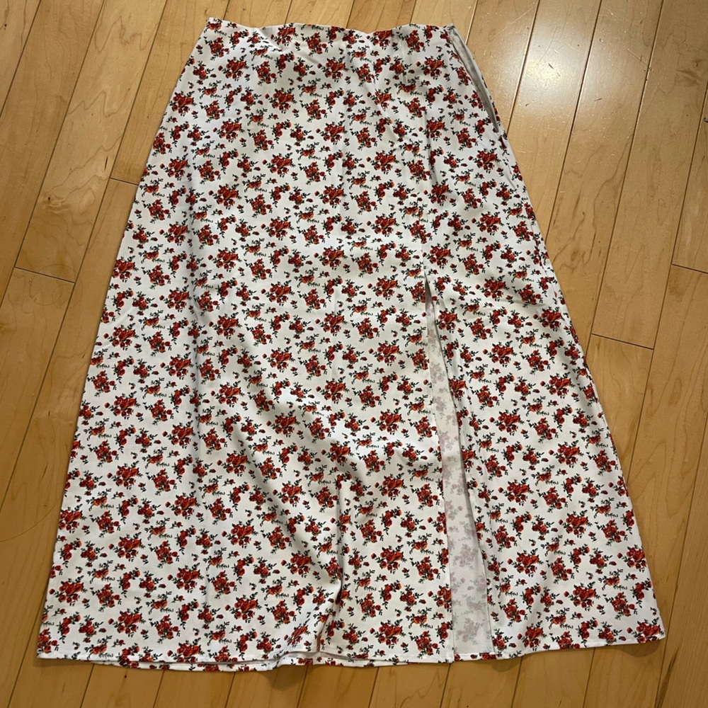 Danielle Bernstein Rose Patterned Skirt - image 1